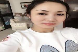 男主大佬对女主一见钟情的甜宠文